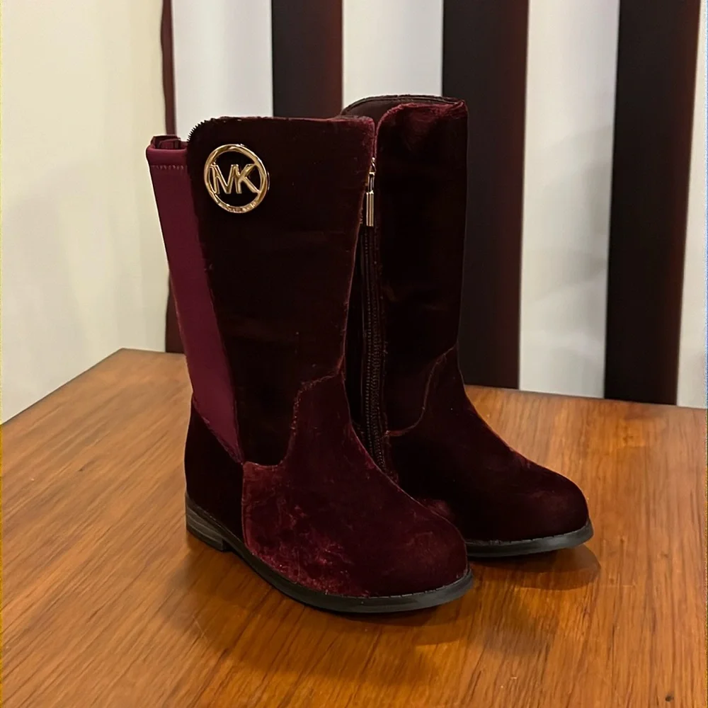 Michael Kors Emma Lily velour Boots new plum Girls Toddlers Size 8